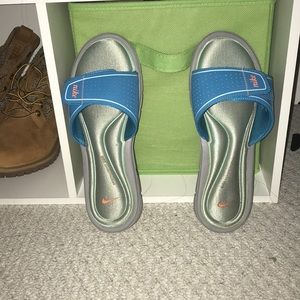 Nike slides
